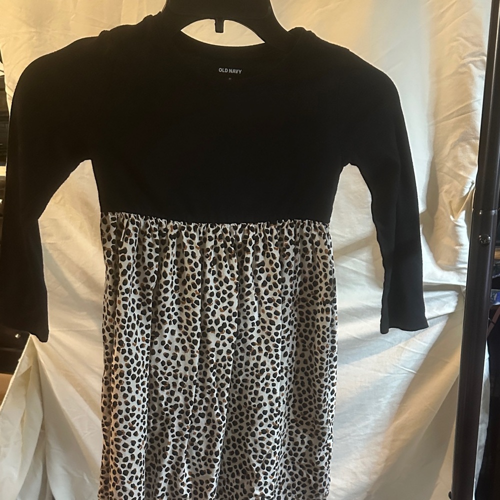 Old Navy Kids Dress in Black and White Leopard Print size 5t 0004